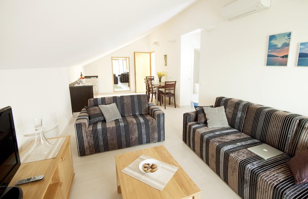 Apartment Eol